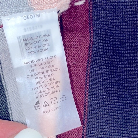 Vince Camuto striped sweater size medium - Picture 4 of 4